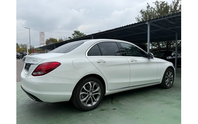 mercedes-benz-c-300 - 4