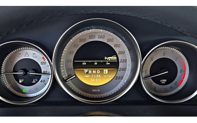 Mercedes-Benz C 300 AMG/4MAT/FACE/DISTRONIC/ПОДГРЕВ/LINE ASYST/LIZING - автомобили, коли, обяви за нови и употребявани 11