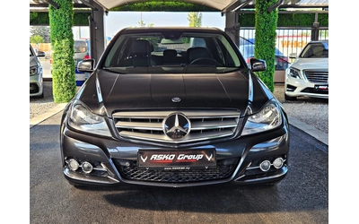 mercedes-benz-c-300 - 1