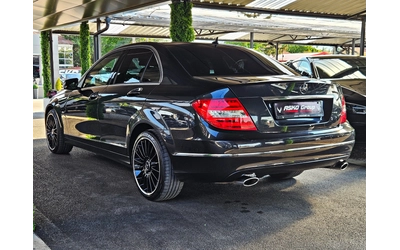 Mercedes-Benz C 300 AMG/4MAT/FACE/DISTRONIC/ПОДГРЕВ/LINE ASYST/LIZING - автомобили, коли, обяви за нови и употребявани 6