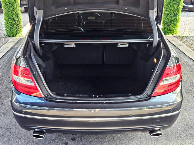 Mercedes-Benz C 300 AMG/4MAT/FACE/DISTRONIC/ПОДГРЕВ/LINE ASYST/LIZING - автомобили, коли, обяви за нови и употребявани 7