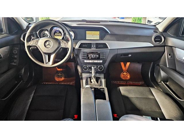 Mercedes-Benz C 300 AMG/4MAT/FACE/DISTRONIC/ПОДГРЕВ/LINE ASYST/LIZING - автомобили, коли, обяви за нови и употребявани 8