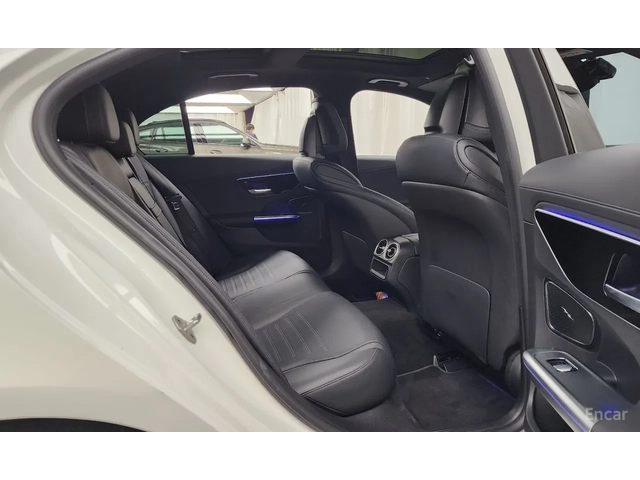 Mercedes-Benz C 300 AMG | DISTRONIC | 360 | HUD | ОБДУХ | ПАНОРАМА - автомобили, коли, обяви за нови и употребявани 8