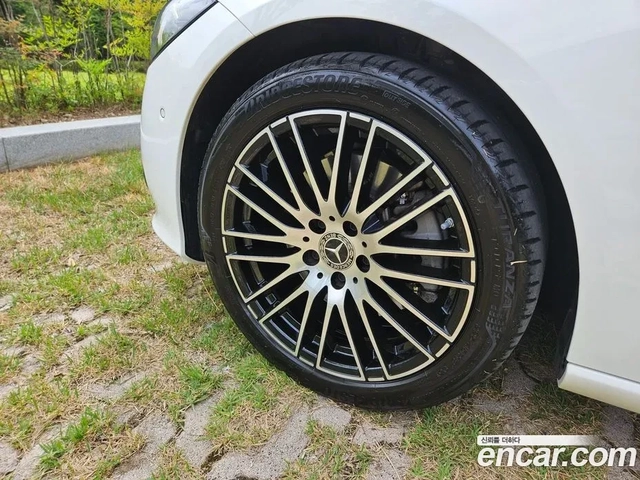 Mercedes-Benz C 300 4MATIC | AVANTGARDE - автомобили, коли, обяви за нови и употребявани 5