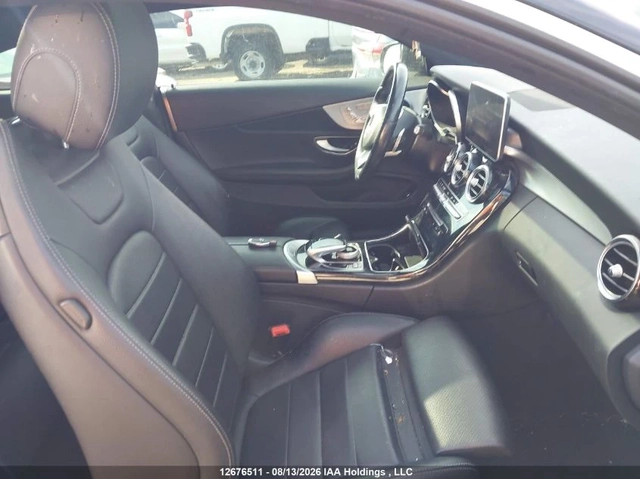Mercedes-Benz C 300 4MATIC - автомобили, коли, обяви за нови и употребявани 8