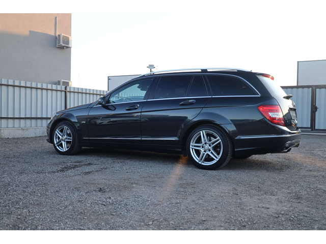 Mercedes-Benz C C - автомобили, коли, обяви за нови и употребявани 11