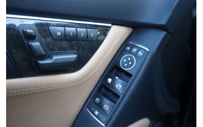 Mercedes-Benz C C - автомобили, коли, обяви за нови и употребявани 12