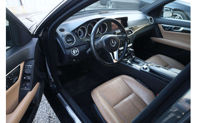 Mercedes-Benz C C - автомобили, коли, обяви за нови и употребявани 14