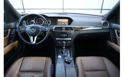 Mercedes-Benz C C - автомобили, коли, обяви за нови и употребявани 15