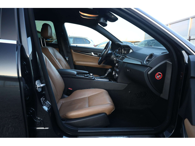 Mercedes-Benz C C - автомобили, коли, обяви за нови и употребявани 28