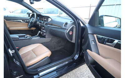 Mercedes-Benz C C - автомобили, коли, обяви за нови и употребявани 29