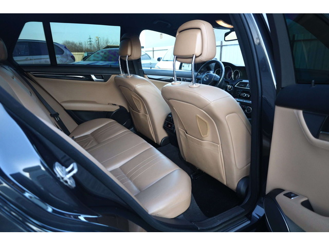 Mercedes-Benz C C - автомобили, коли, обяви за нови и употребявани 31