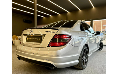 mercedes-benz-c-320 - 4