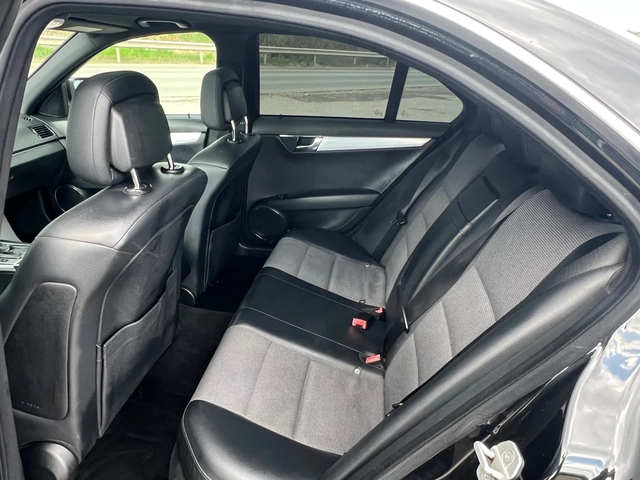 Mercedes-Benz C 320 - автомобили, коли, обяви за нови и употребявани 12