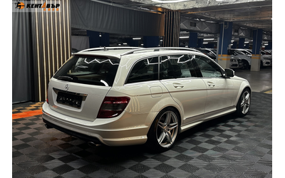 mercedes-benz-c-320-amg-avantgarde-4matic - 3