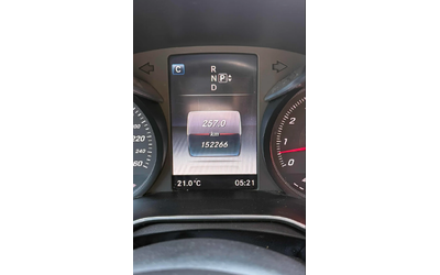 Mercedes-Benz C 400 - автомобили, коли, обяви за нови и употребявани 6