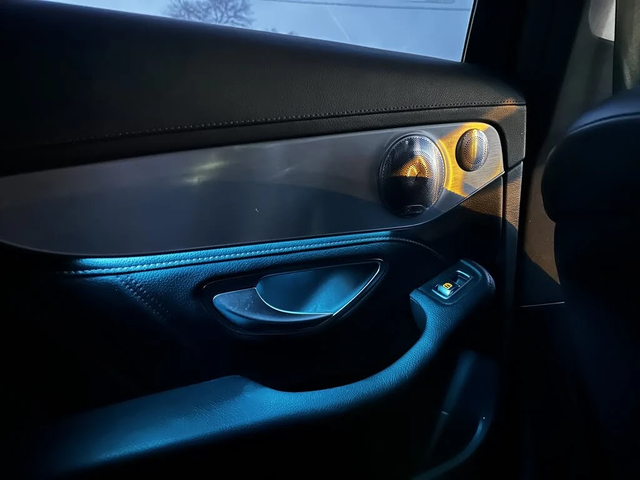 Mercedes-Benz C 43 AMG BURMASTER* DISTRONIK* AMBIENT* KEYLESS GO* ALCANTA - автомобили, коли, обяви за нови и употребявани 11