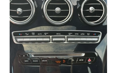 Mercedes-Benz C 43 AMG КОЖА* ПОДГРЕВ* МЪРТВА ТОЧКА* CAR PLAY* - автомобили, коли, обяви за нови и употребявани 11