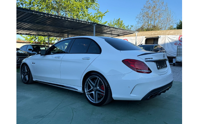 mercedes-benz-c-63-amg - 5