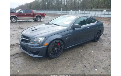 mercedes-benz-c-63-amg - 2