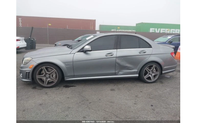 mercedes-benz-c-63-amg - 4