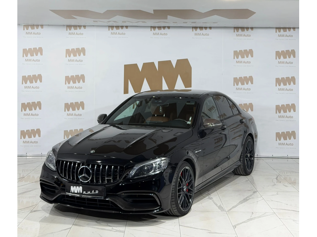 Mercedes-Benz C 63 AMG Sedan* Carbon* Performance* Burm* Pano* 360 - автомобили, коли, обяви за нови и употребявани 0