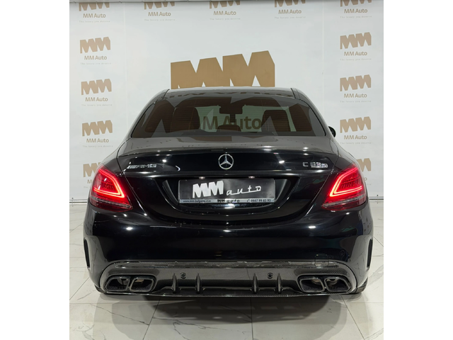Mercedes-Benz C 63 AMG Sedan* Carbon* Performance* Burm* Pano* 360 - автомобили, коли, обяви за нови и употребявани 4