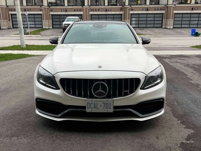 Mercedes-Benz C 63 AMG S | DISTRONIC | ОБДХУВАНЕ | BURMESTER | ГЕНЕРАЦИЯ - автомобили, коли, обяви за нови и употребявани 1