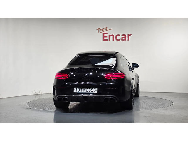 Mercedes-Benz C 63 AMG * Ceramic* 360* Pano* Ambient* - автомобили, коли, обяви за нови и употребявани 5