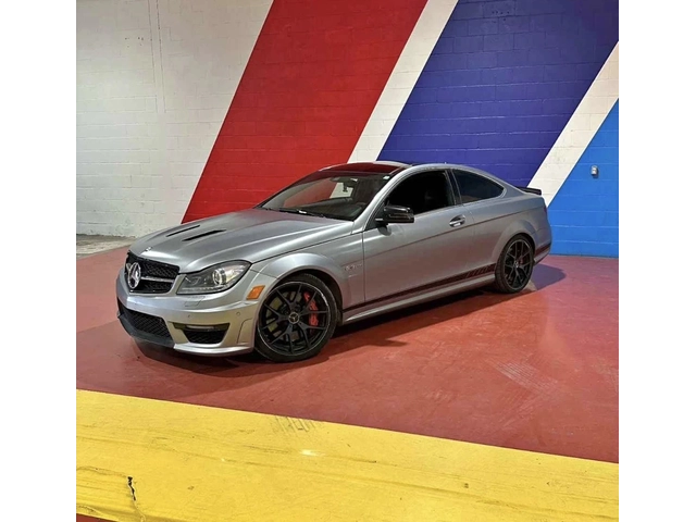 Mercedes-Benz C 63 AMG 507 EDITION * 2015 * CARFAX * СЕРВИЗНА ИСТОРИЯ * - автомобили, коли, обяви за нови и употребявани 0