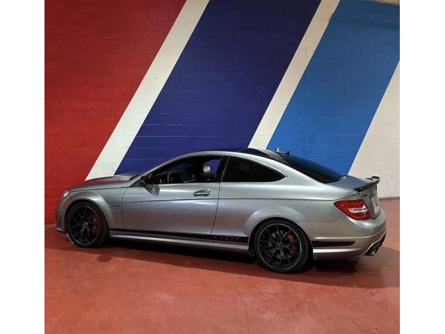 Mercedes-Benz C 63 AMG 507 EDITION * 2015 * CARFAX * СЕРВИЗНА ИСТОРИЯ * - автомобили, коли, обяви за нови и употребявани 2