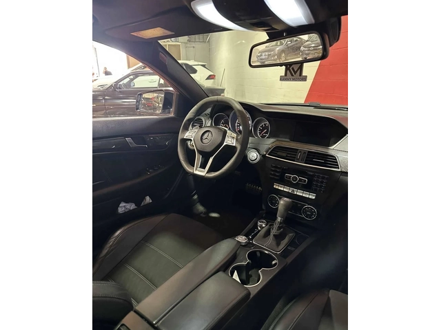 Mercedes-Benz C 63 AMG 507 EDITION * 2015 * CARFAX * СЕРВИЗНА ИСТОРИЯ * - автомобили, коли, обяви за нови и употребявани 4