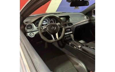 mercedes-benz-c-63-amg - 5