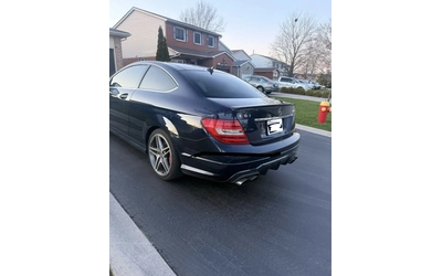 mercedes-benz-c-63-amg - 5