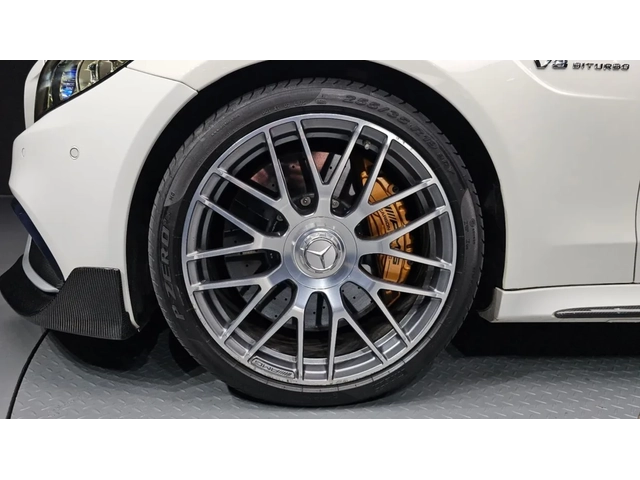 Mercedes-Benz C 63 AMG КАМЕРА / ШИБИДАХ / КОЖЕН САЛОН - автомобили, коли, обяви за нови и употребявани 11