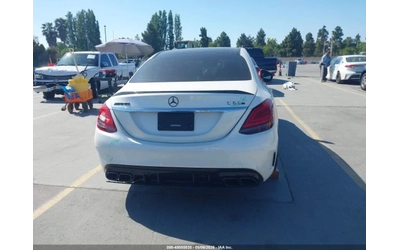 Mercedes-Benz C 63 AMG S* ПОДГРЕВ* ОБДУХВАНЕ* ПАНО* BURMESTER* BUCKET SEA - автомобили, коли, обяви за нови и употребявани 14
