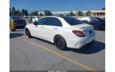 mercedes-benz-c-63-amg - 2