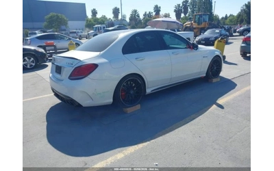 mercedes-benz-c-63-amg - 3