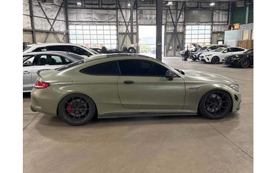 mercedes-benz-c-63-amg - 4