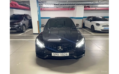 mercedes-benz-c-63-amg - 0