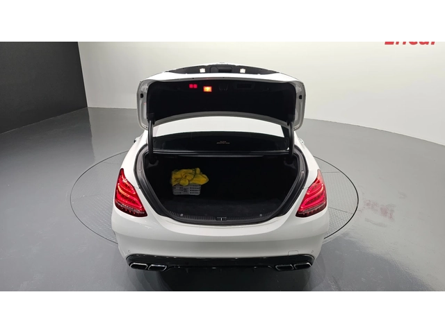 Mercedes-Benz C 63 AMG 4.0 V8 Biturbo - автомобили, коли, обяви за нови и употребявани 16