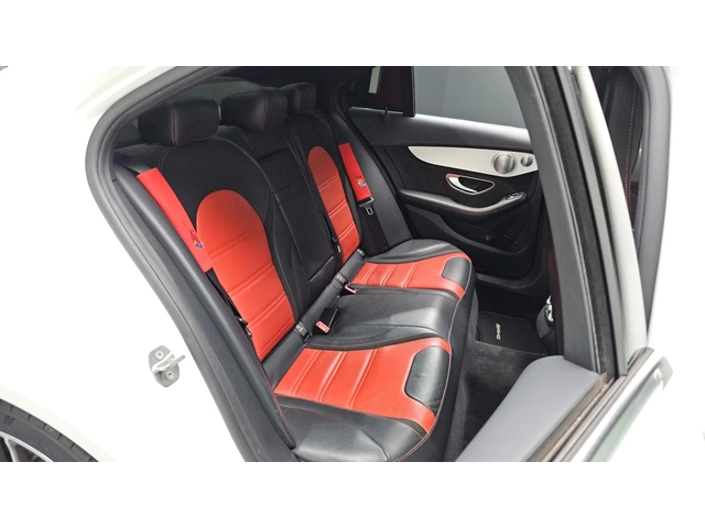 Mercedes-Benz C 63 AMG 4.0 V8 Biturbo - автомобили, коли, обяви за нови и употребявани 8