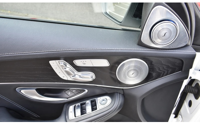 Mercedes-Benz C C 63 AMG  - автомобили, коли, обяви за нови и употребявани 9