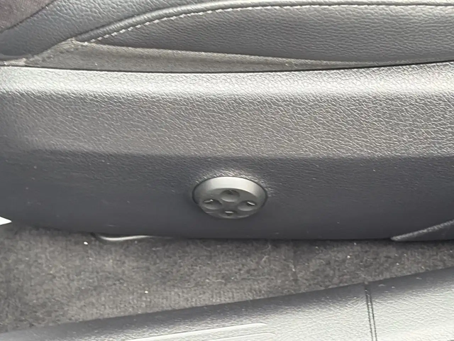 Mercedes-Benz C-Class 4MATIC Sedan Premium Pkg | CarPlay | 360 Cam | Htd All Wheel Drive - автомобили, коли, обяви за нови и употребявани 19
