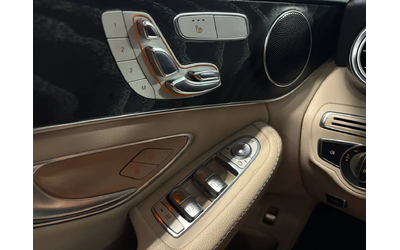 Mercedes-Benz C-Class C300|4MATIC|AMGPKG|NAV|WOOD|CREAMLEATHER|SUNROOF|+ All Wheel Drive - автомобили, коли, обяви за нови и употребявани 14
