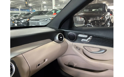 Mercedes-Benz C-Class C300|4MATIC|AMGPKG|NAV|WOOD|CREAMLEATHER|SUNROOF|+ All Wheel Drive - автомобили, коли, обяви за нови и употребявани 15