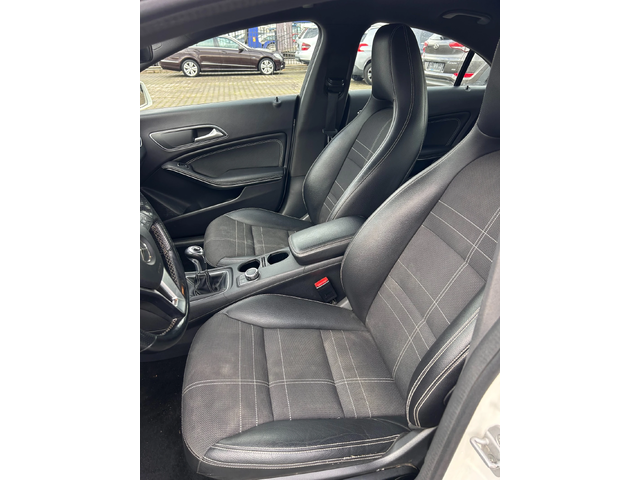 Mercedes-Benz CLA 180 KOJA/NAVI EURO 6 - автомобили, коли, обяви за нови и употребявани 11