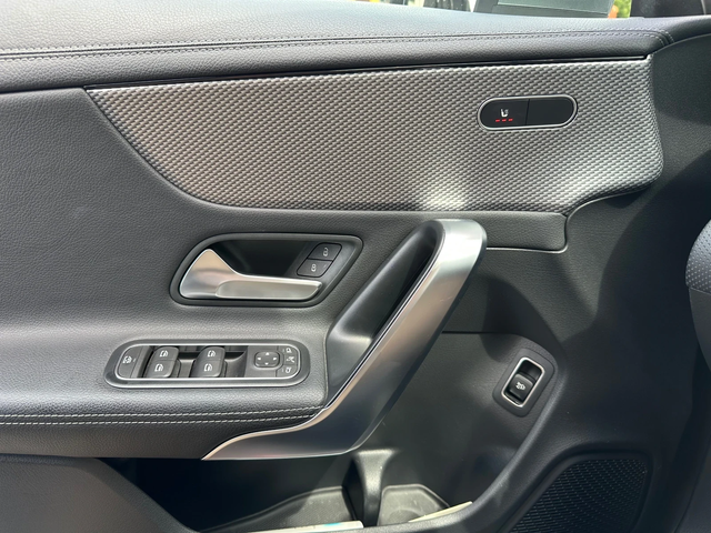 Mercedes-Benz CLA 200 AMG - автомобили, коли, обяви за нови и употребявани 10