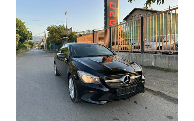 mercedes-benz-cla-200 - 1