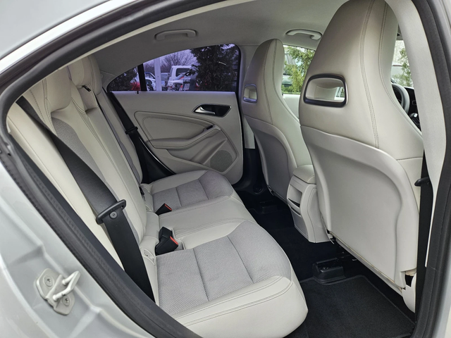 Mercedes-Benz CLA 200 1.6i-156kc= АВТОМАТ= НАВИ= LED= ПОДГРЕВ= EURO 6B - автомобили, коли, обяви за нови и употребявани 13